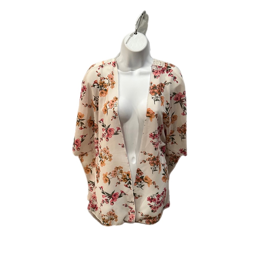 No‎ Boundaries top